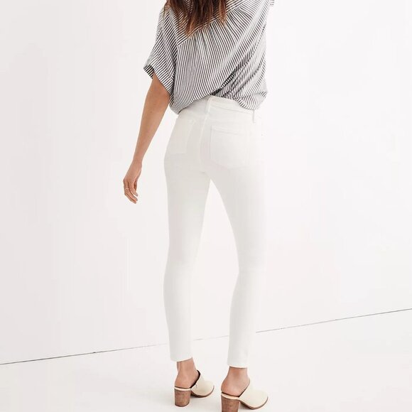 Madewell 9" Mid-Rise Skinny Jeans in Pure White - Picture 2 of 6